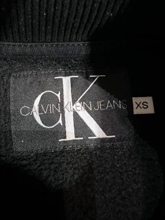 женский свитшот calvin klein jeans размер xs кроп на флисе котоновый лонгслив реглан женская кофта лонг келвин кляйн клей  гольф ck  жіночій світшот