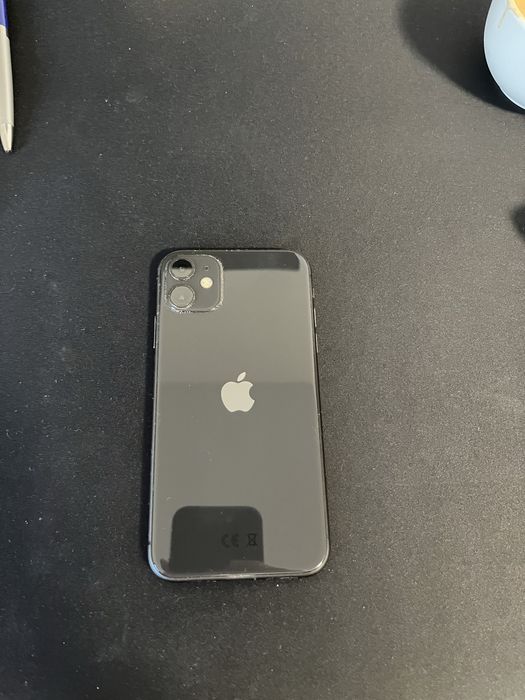 Iphone 11 z etui kondycja okolo 90%