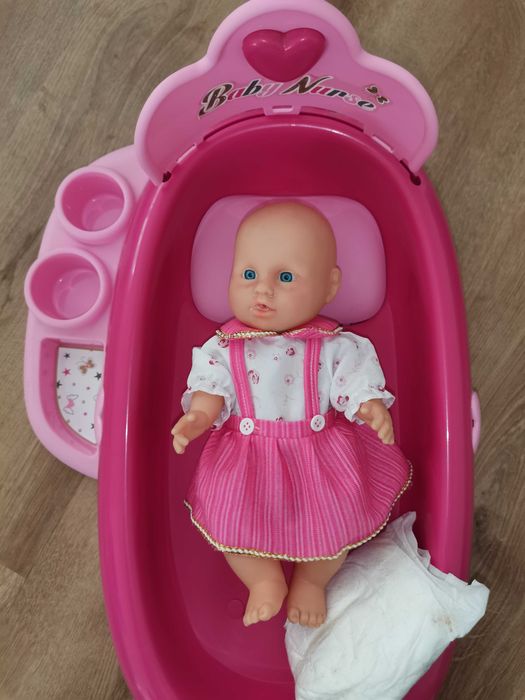 Baby Nurse - Berço de brincar enfermeira para menina