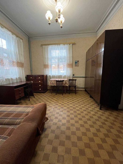 Оренда першого поверху приватного будинку Устинівський пров. 18А