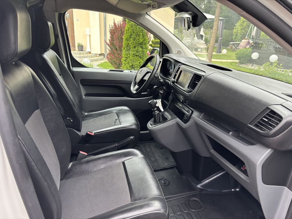Opel vivaro 2.0 cdti long 2021 rok