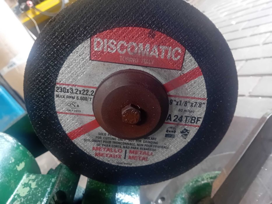 Serrote/ serra de disco EISELE, Alemã. Base em fundição retificada.