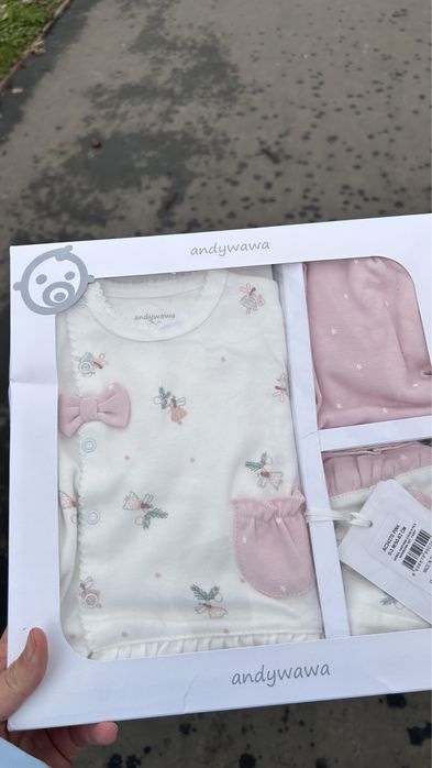 На выписку .Крестины Набор на девочку  0-1 месяц