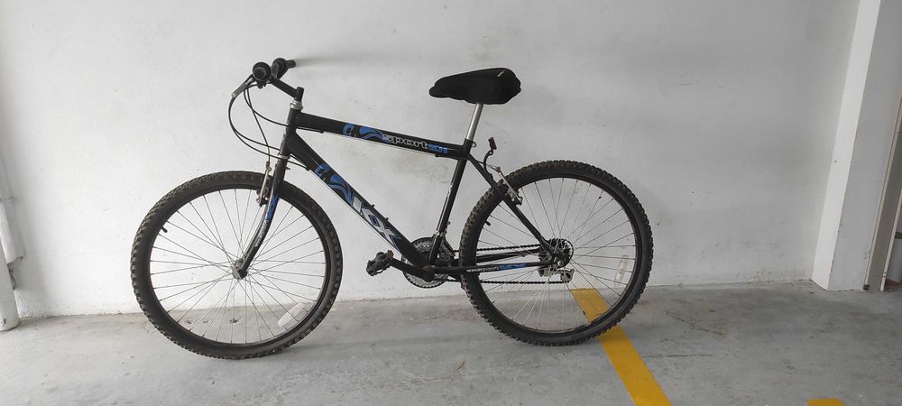 Bicicleta de adulto como nova.