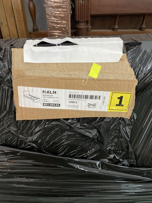 Cama IKEA Malm solteiro