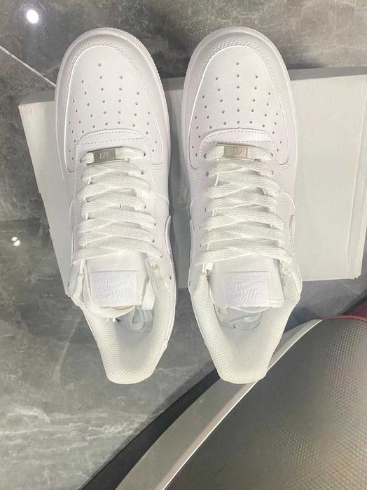 Promocja NIKE AIR FORCE 1 Biały AF1 R.43