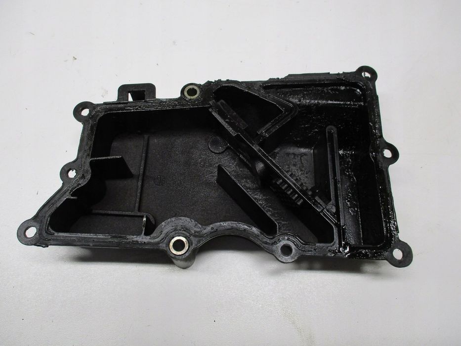 Obudowa Audi A1 8X0 1.2TFSI 03F103464C