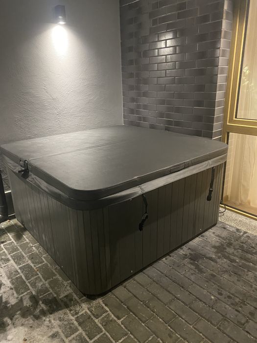 RLX SPA RS10 | Jacuzzi ogrodowe | Gecko | 4 osoby | 230 V