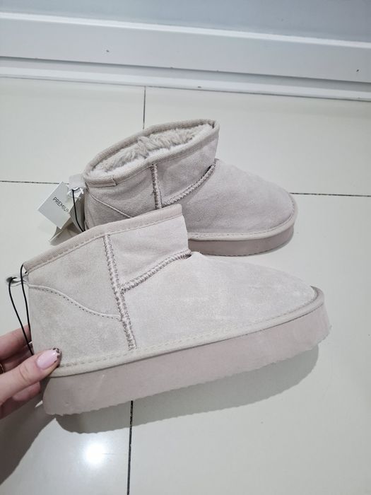 Kremowe buty śniegowce Nowe zimowe botki skora reserved 39