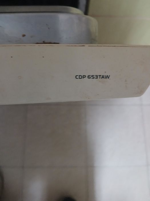 Maquina lavar loica Candy para manutencao