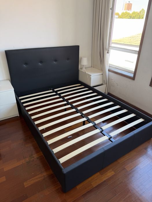 Cama esta  nova