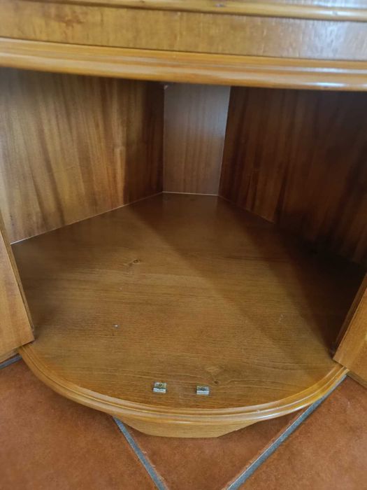 Móvel de canto em pinho (bar/móvel de TV)