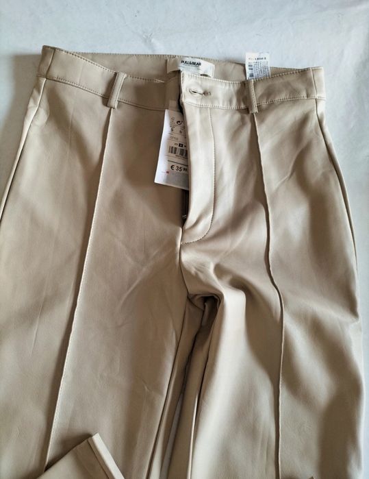 Calças Napa beje Pull & Bear