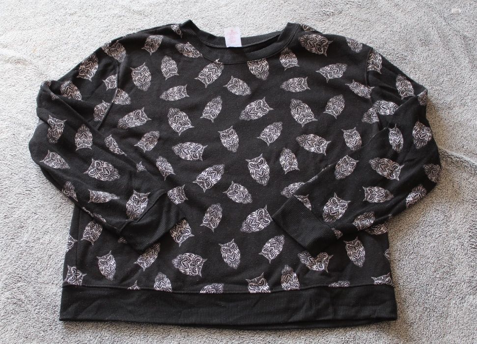 Czarna bluza w sowy