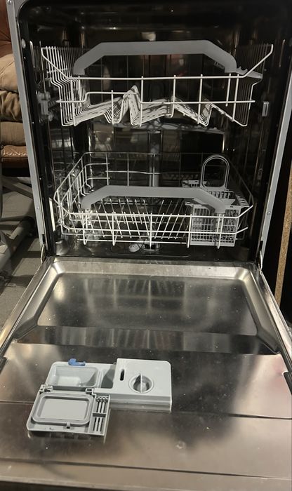 Посудомийна машина Ariston