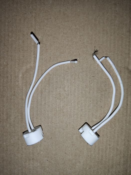 Oprawa ceramiczna gniazdo do LED kostka MR1