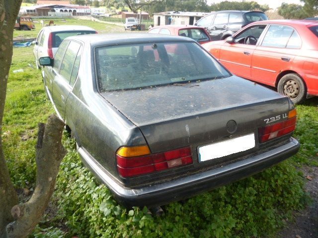 BMW 735IL E32 Para Peças