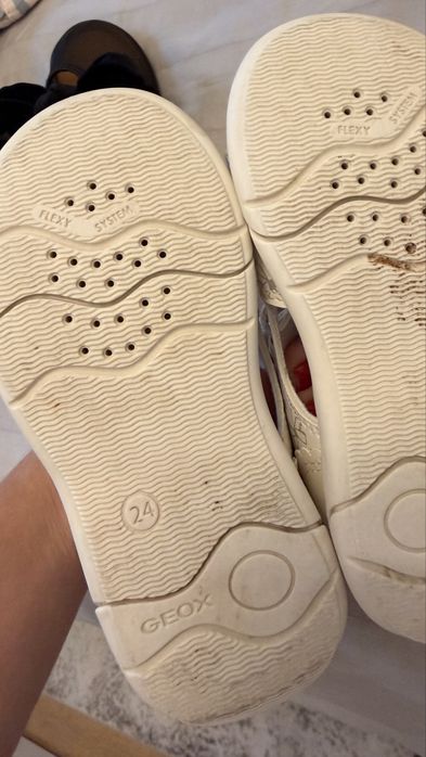 Босоножки Geox для девочки 24 размер / босоніжки Geox для дівчинки