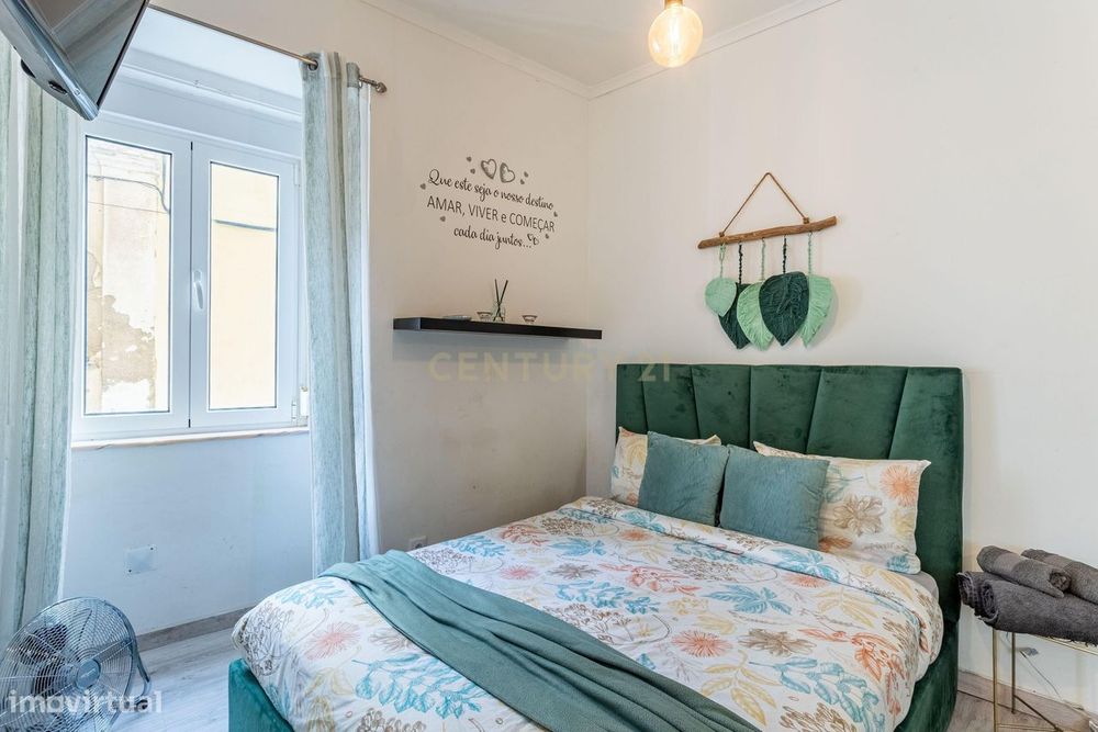 T2 Totalmente Remodelado em São Vicente – Modernidade no Coração de Li