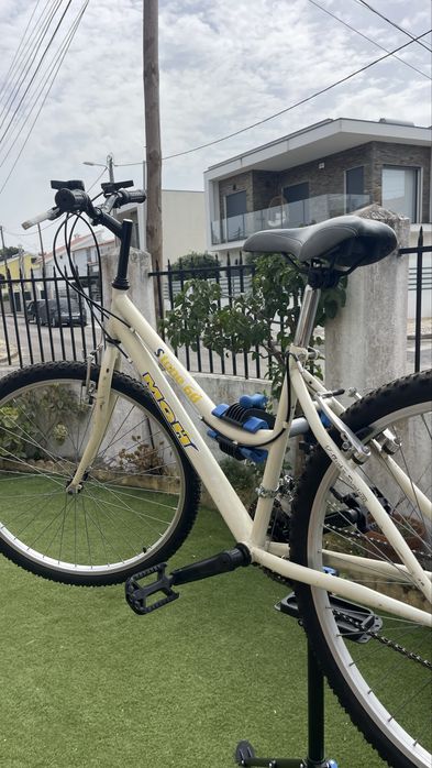 Bicicleta Pasteleira em bom estado