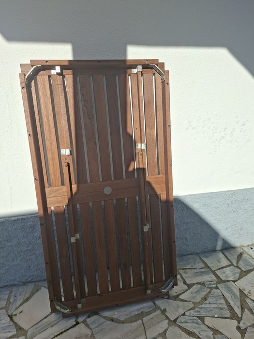 Mesa Exterior + 4 Cadeiras Madeira