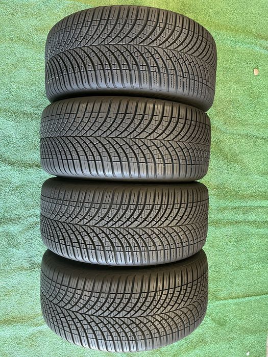 4x225/40 R18 Goodyear Vector4Seasons