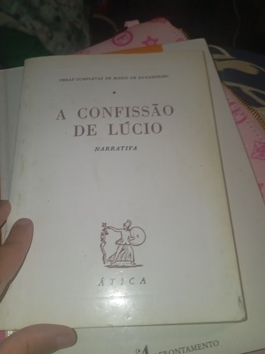Livros são dois arte e outro não e de arte