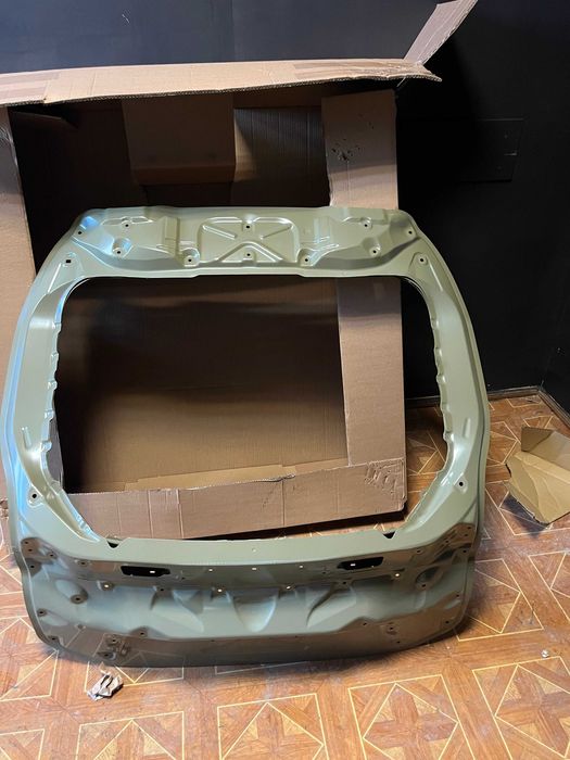 Klapa tył,tylna bagażnik Toyota CH-R 23-> oryginał nowa.