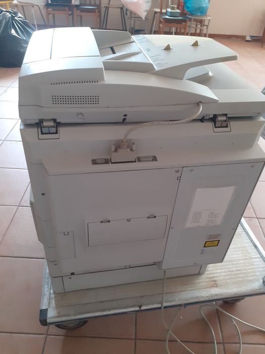 Vendo impressora a funcionar