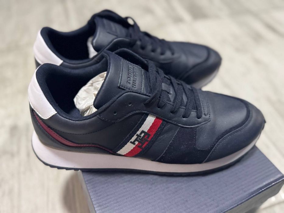 Шкіряні кросівки Tommy Hilfiger