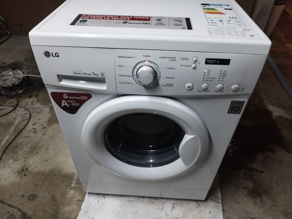 Máquina de lavar roupa LG