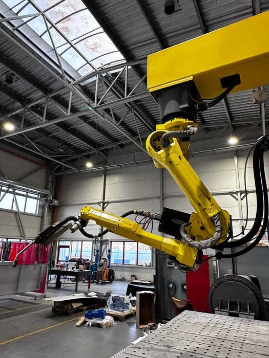 Robot  FANUC – zrobotyzowane stanowisko spawalnicze TECNOROBOT