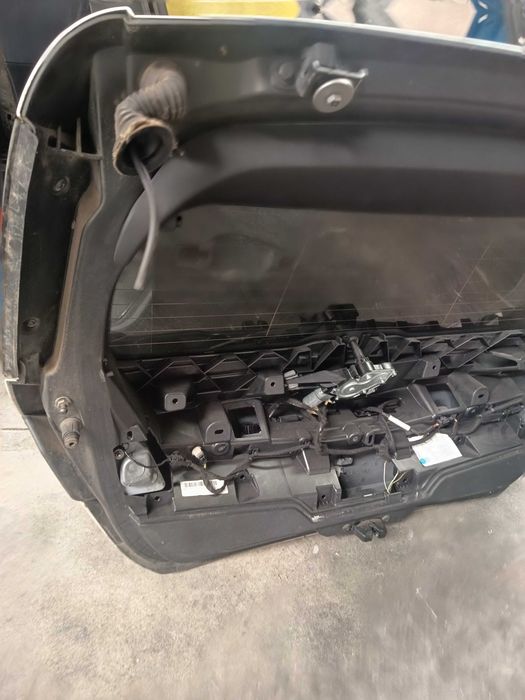 Tampa mala Peugeot 308 ano 2015