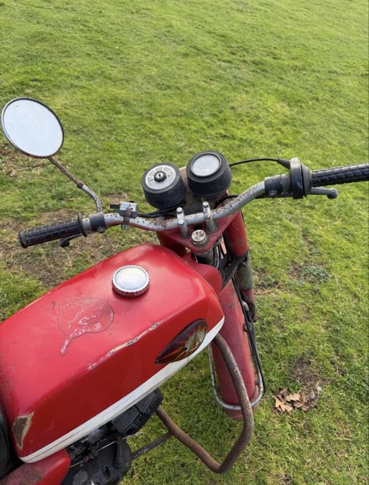 MOTOESA 220 B Turismo - A Trabalhar