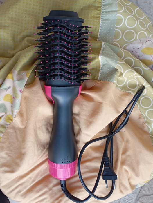 Escova Secadora e Modeladora de Cabelo