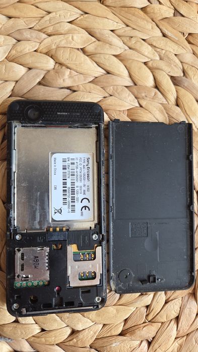Sony Ericsson w302 uszkodzony kolekcjonerski