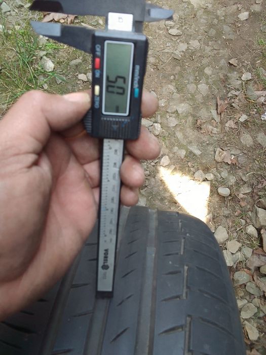 Cena za 2 Opony letnie 235/45r18 CONTINENTAL 2021r