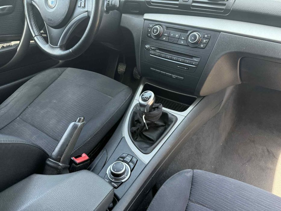 Sprzedam BMW seria 1 e87 2.0 benzyna 122 km