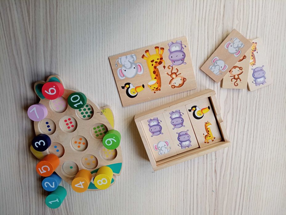 Brinquedos didáticos em madeira