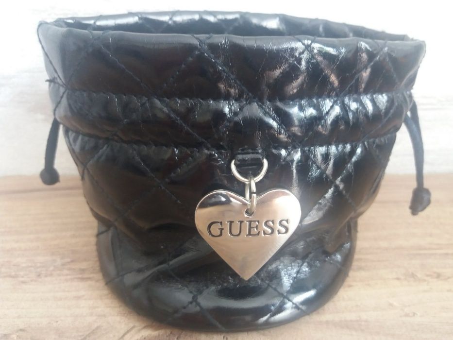 Сумочка - мешочек Guess