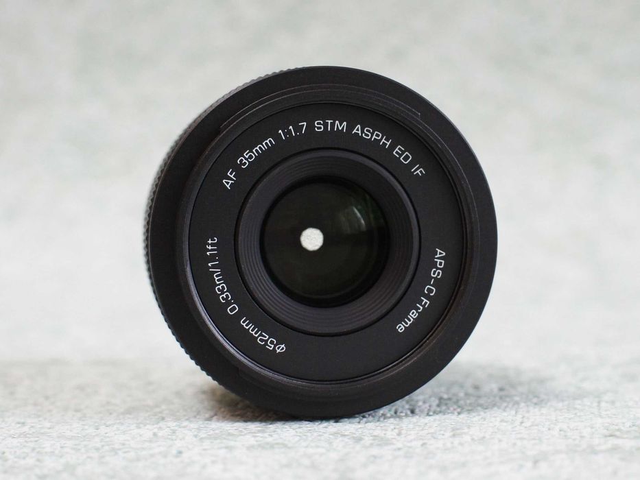 VILTROX 35mm F1.7 Air (Sony E-mount) • AutoFocus • Eye AF • Идеал. сост.