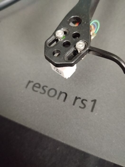 Piękny gramofon angielski Reson RS1