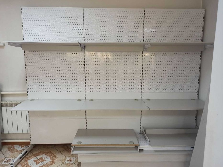 Продам торгові стелажі