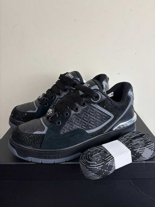 Buty/Sneakersy Versace Biggie Basket Embellished Leather Sneakers