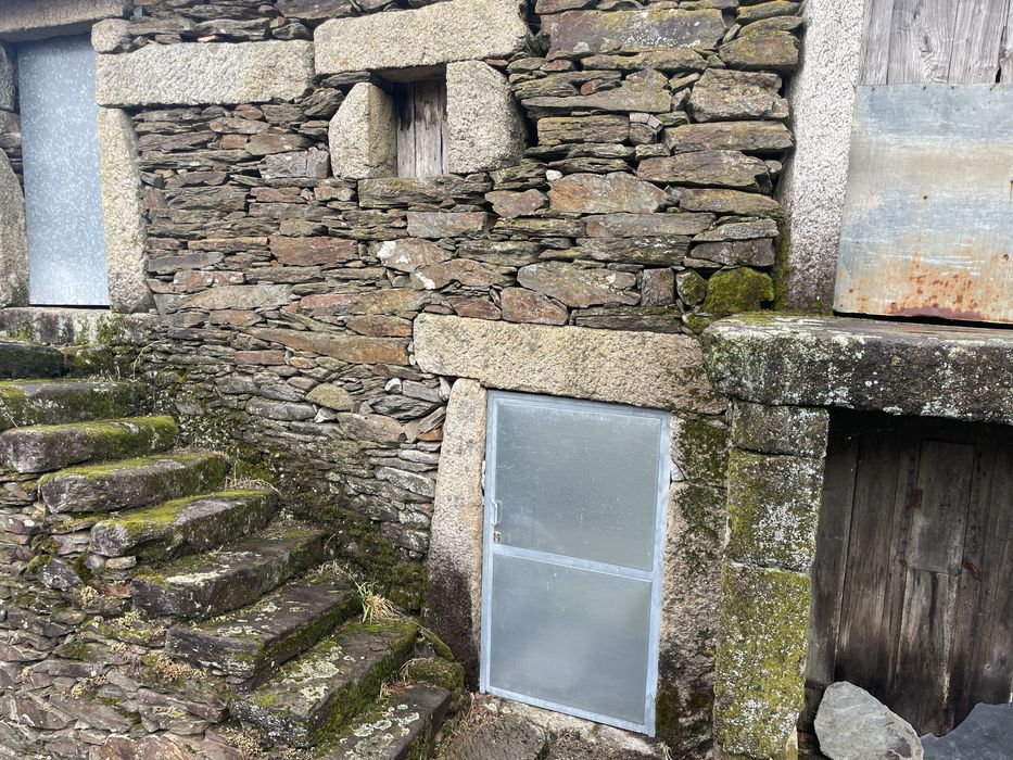 Ruinas para restauro em Arouca