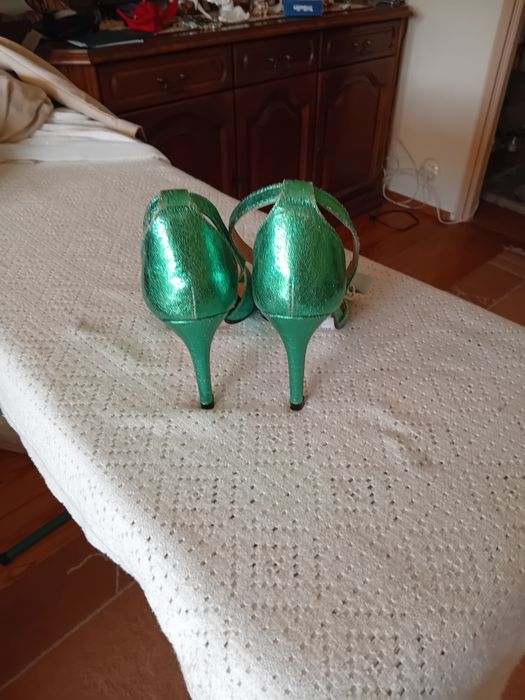 Nowe szpilki sprzedam