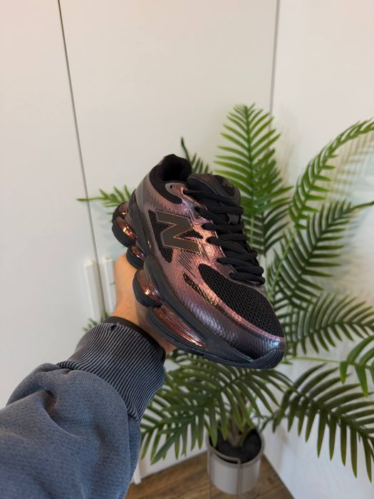 Кросівки New Balance 2000 Iridescent