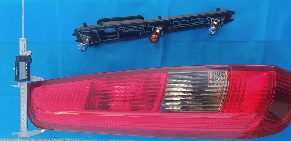 Farolim Ford Fiesta 2003/04