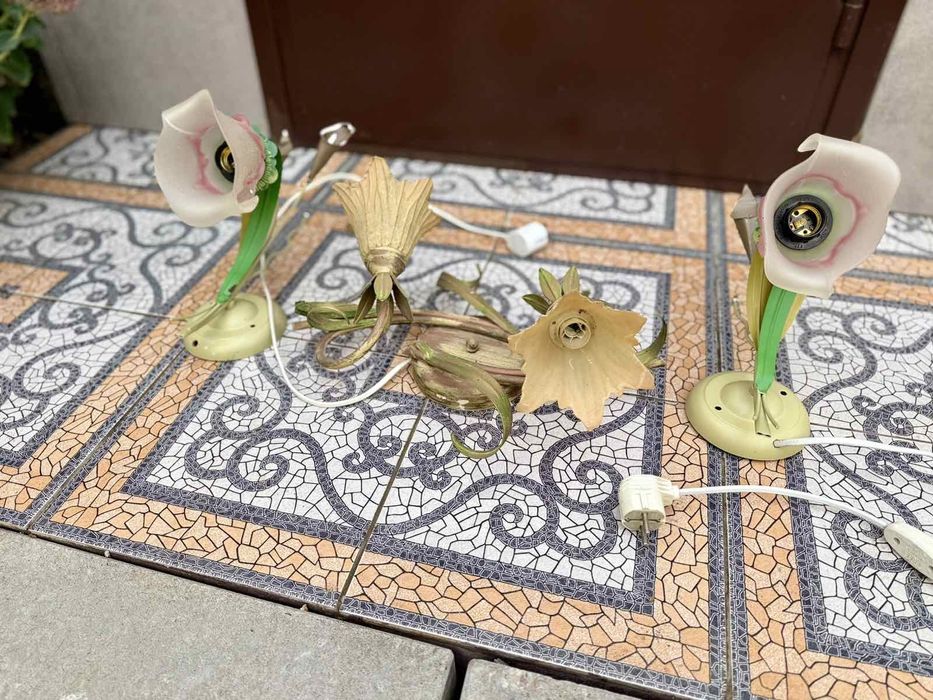 Комплект: 3 світильники. Люстра і 2 бра у гарному стані. (Светильники)