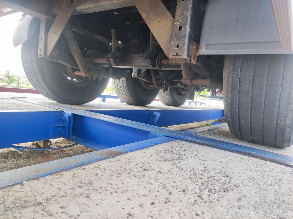 Штора полуприцеп когель площадка соломовоз лісовоз переобладнання